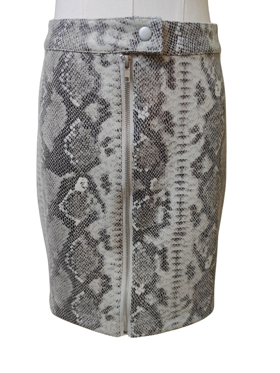 Thread & Supply Dresses & Skirts - Thread & Supply Gray and Cream Snakeskin Pencil Skirt with Front Zip